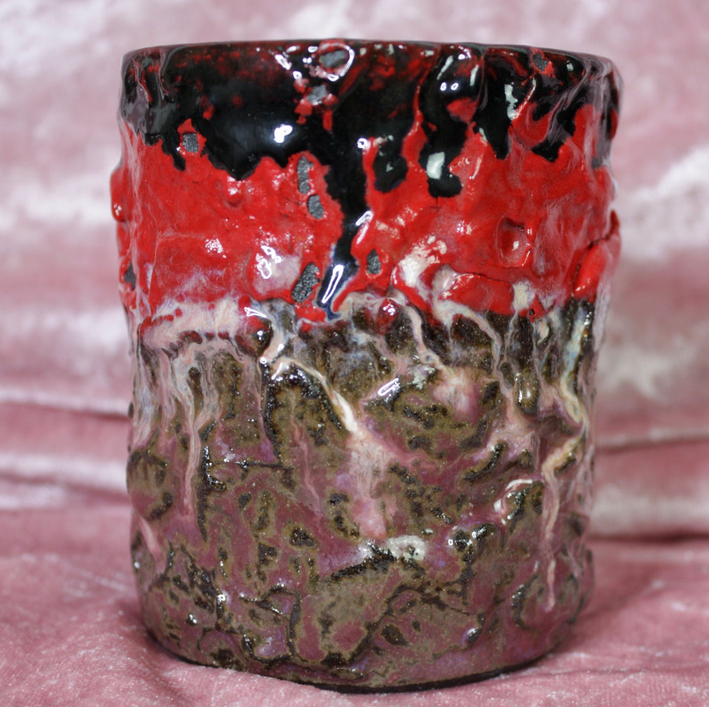 Red/Pink Rico-Handle Mug
